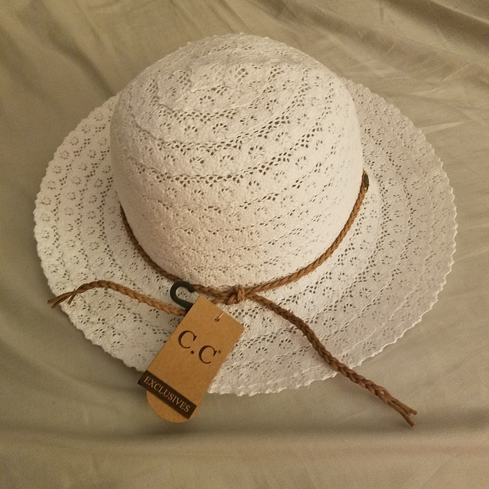 C.C. White Sun Hat NWT